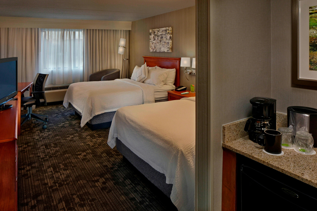 Courtyard Hartford Cromwell