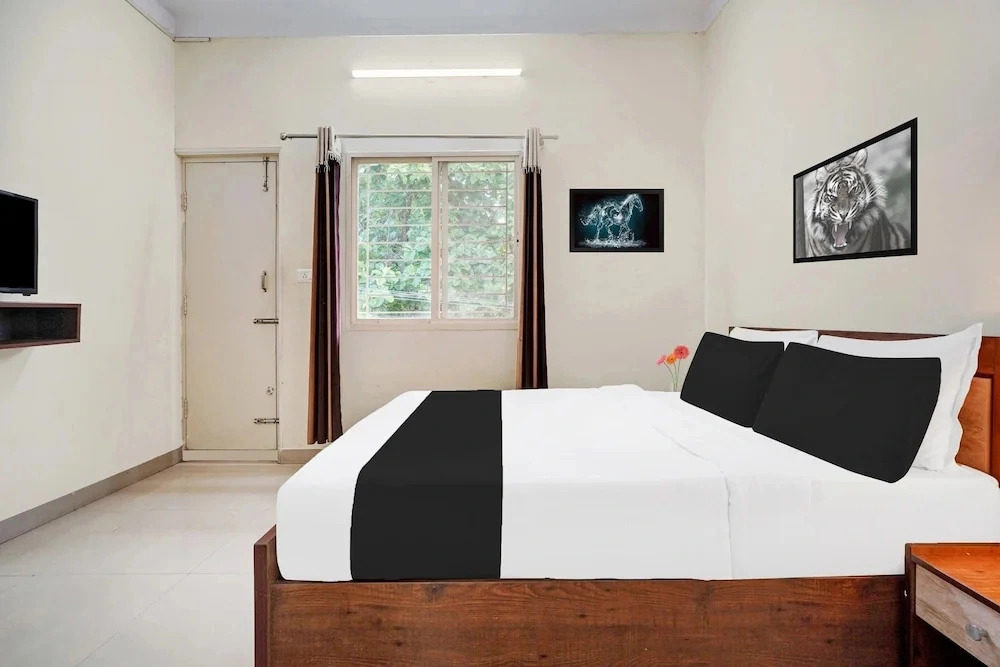Deluxe Mysore Green Orchid Resort