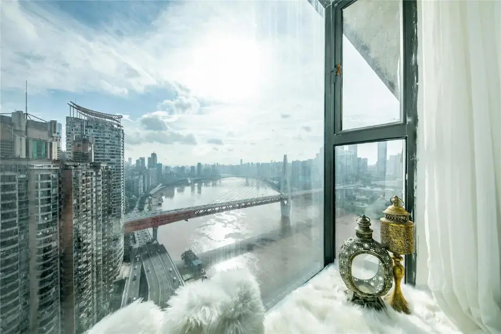 Baihong Drone Show River Merge View Suite -Hongyacave