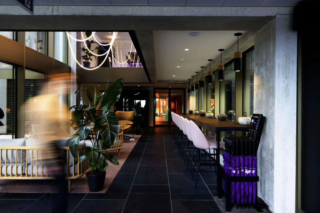 YOTEL Geneva Lake