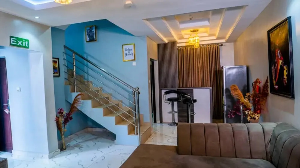 Grey Top Apartment