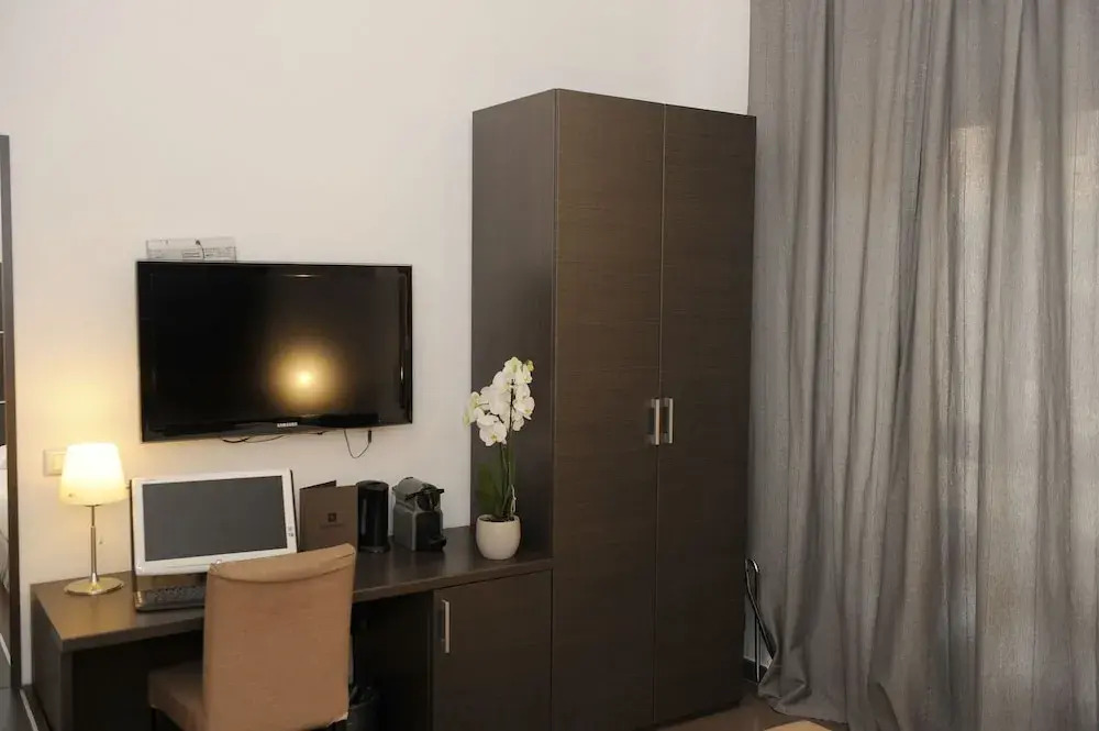 Le M Apartment