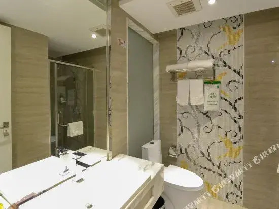 Huangyan Media Hotel