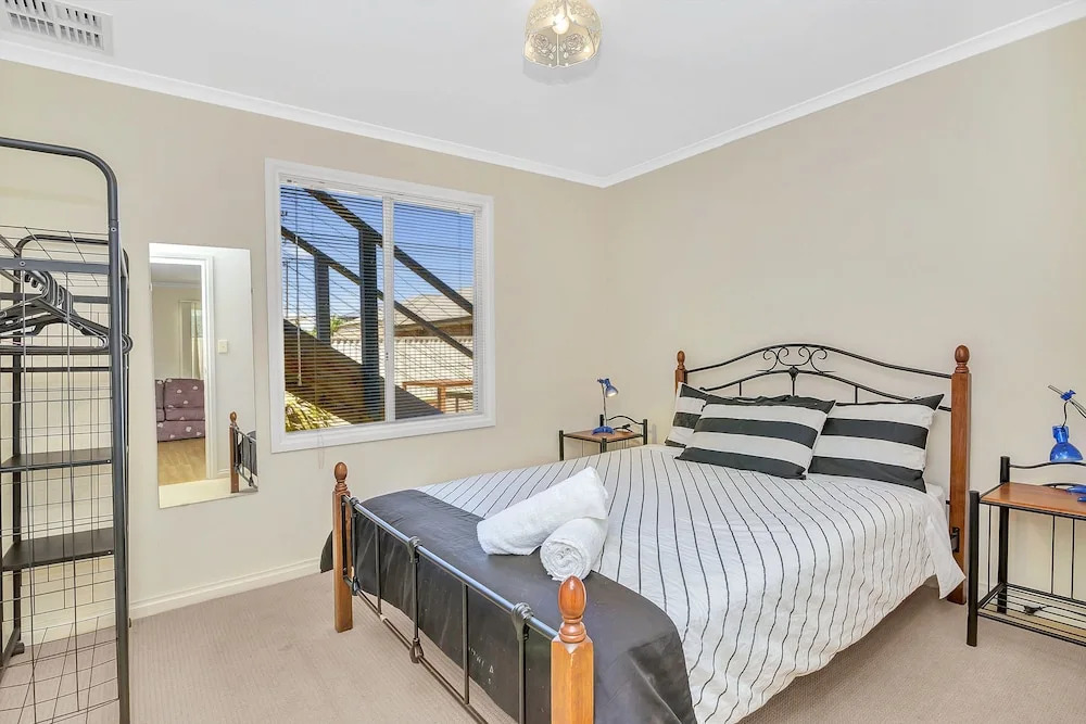 Green Reef Beach House - Aldinga Beach - C21 SouthCoast Holidays