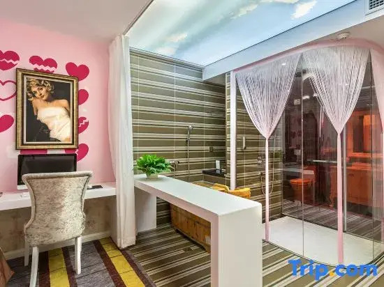 Dongyi meisu Theme Hotel