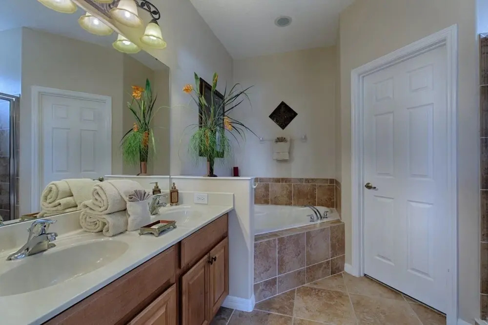 Beautifully Positioned Lake View Home