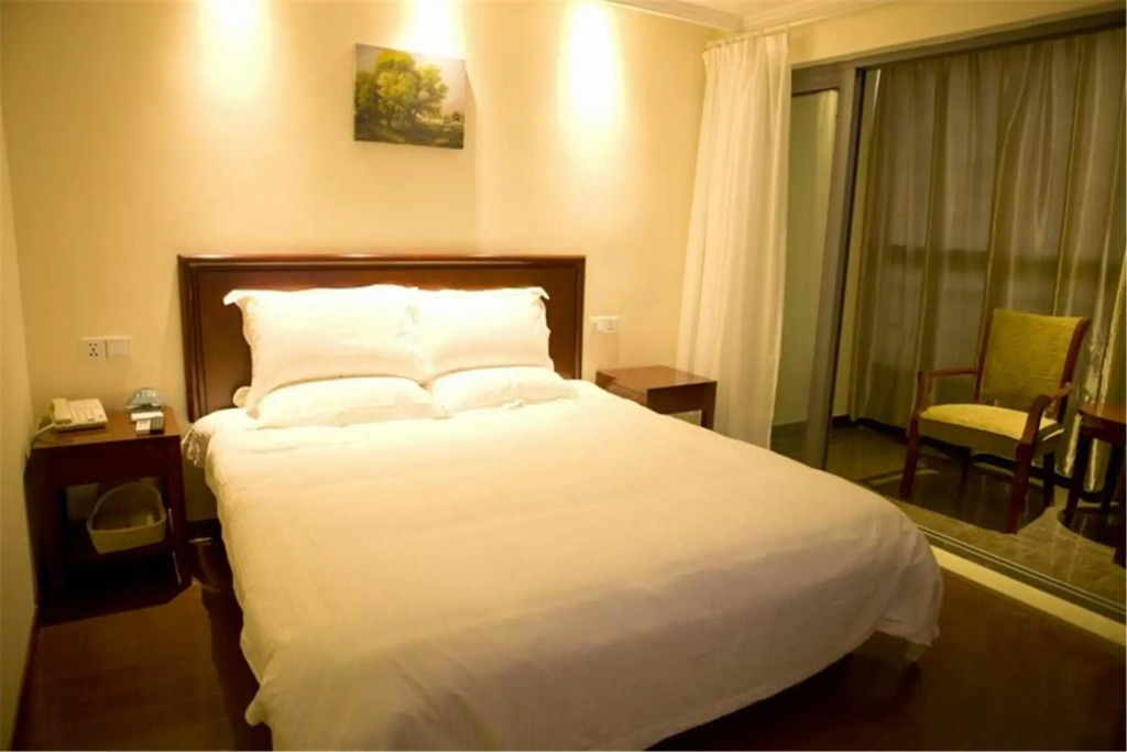 GreenTree Inn Suzhou Taiping Town High-speed North Station Express Hotel