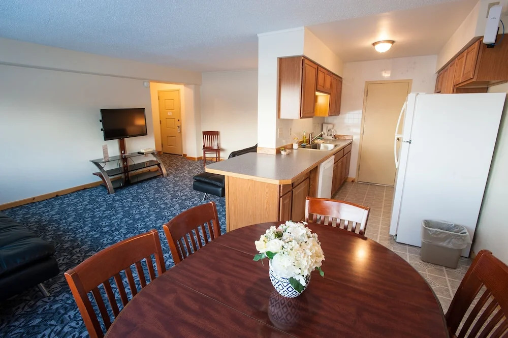Glacier View Condo Suites