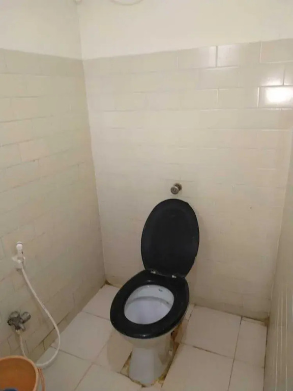 Iroomz Sri Balaji Residency
