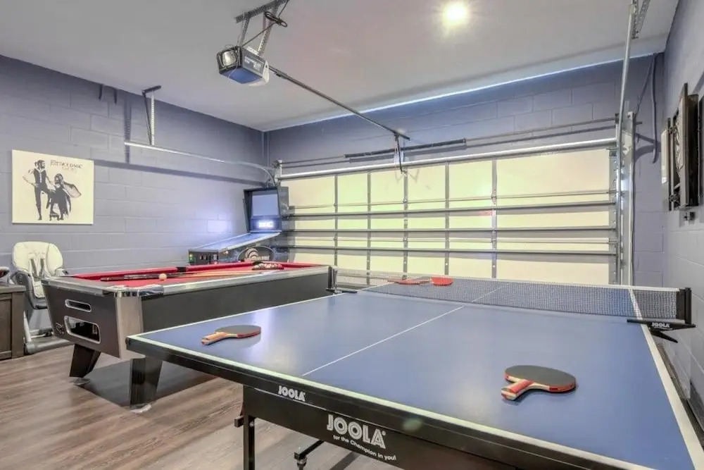Fabulous Golf Course View Private Pool Game Room! 7 Bedroom Home by RedAwning