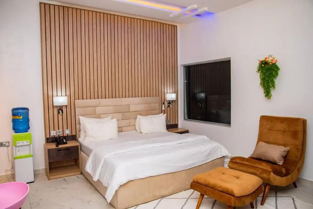 Maple studio+Gym+Snooker board Rhodabode Apt, Nile