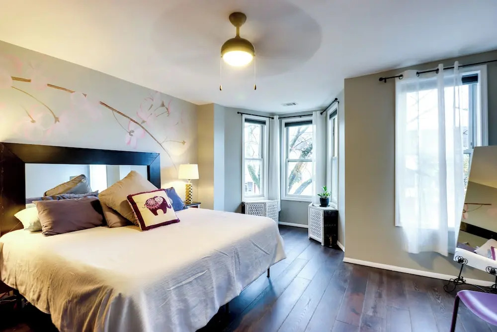 Unique DC Row House Near Historic H Street!