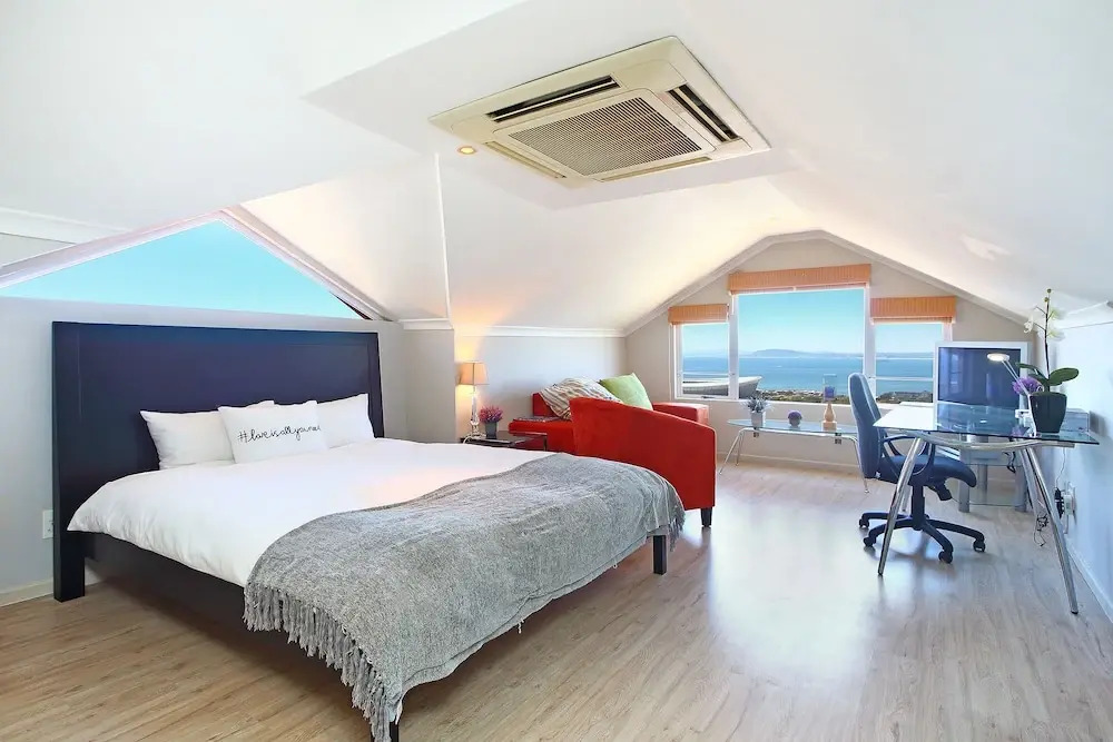 Panova by Totalstay