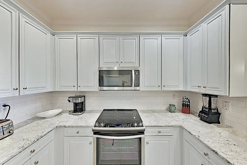 300cbw32 3 Bedroom Condo