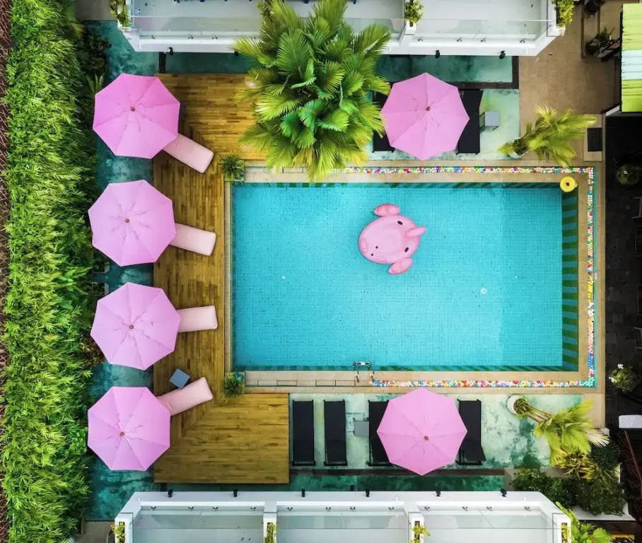 CC Bloom's Hotel