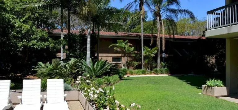 Spring Hill Gardens Apartments
