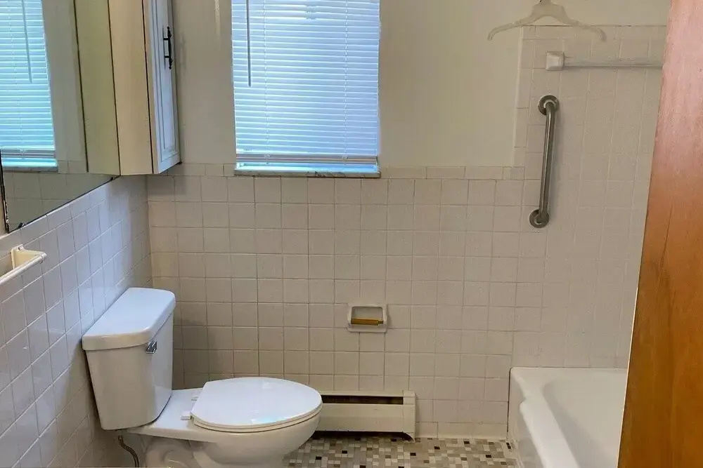 Modern, Homey 2-bedroom in Toledo
