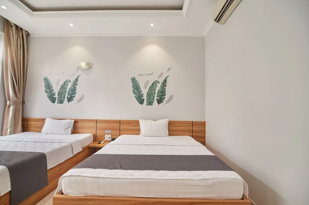 Bin Bin Hotel 2 - Near Him Lam D7