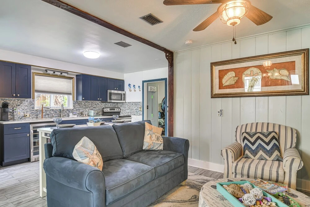 Near Beach & Corey Ave! Walkable Snowbird Escape