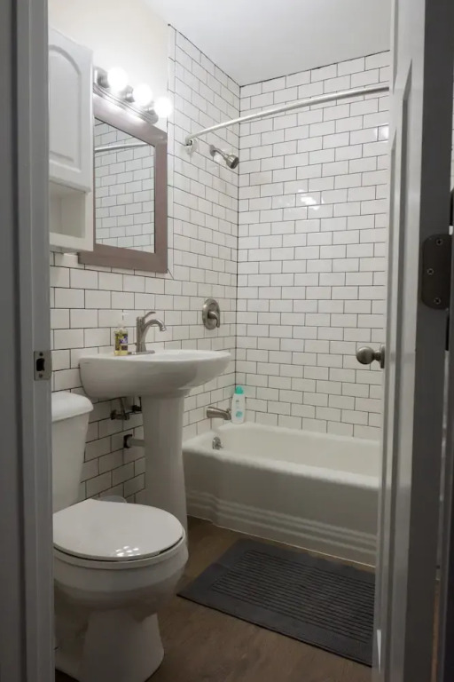1 BR Apt Near Marquette University by Frontdesk