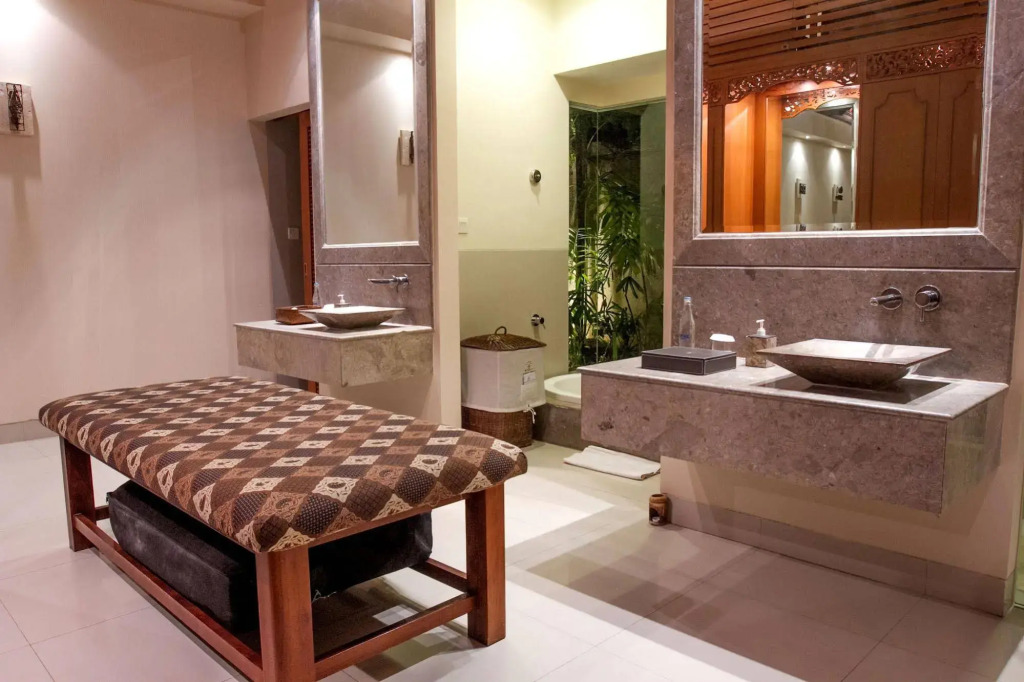 DISINI Luxury Spa Villas-CHSE Certified