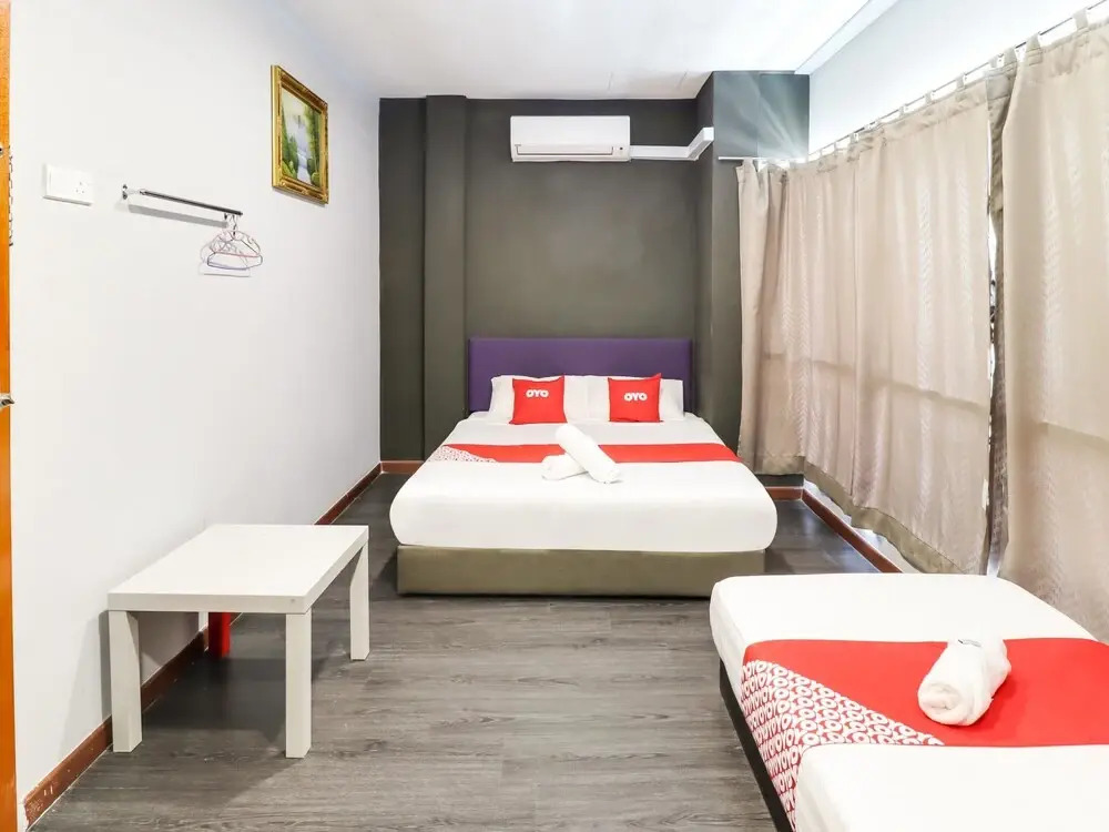 OYO 89381 Moonnight Hotel
