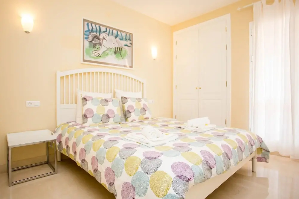 Santa Maria 2 Bed Apartment with Sea Views