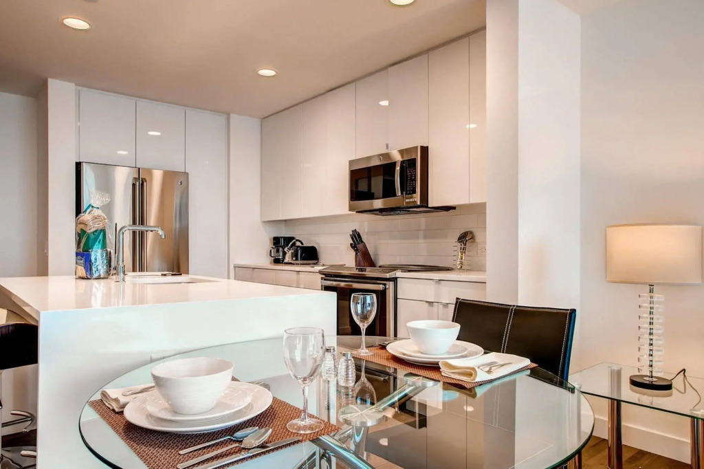 Global Luxury Suites at Fenway