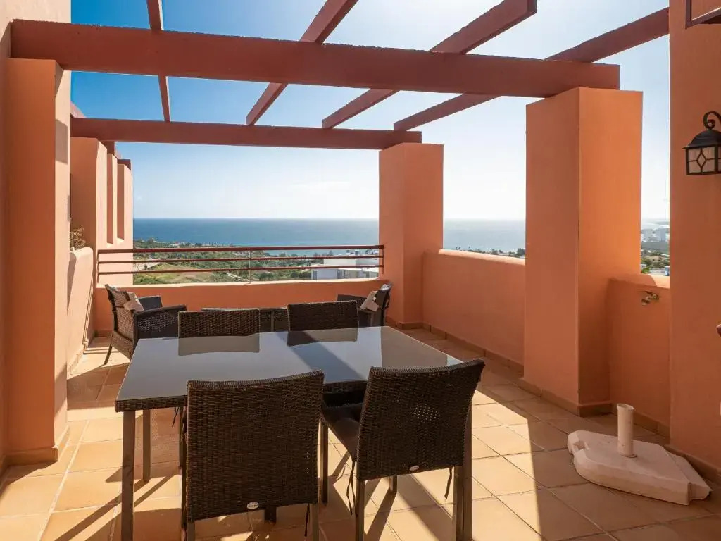 2086-Amazing penthouse 2 terraces sea view