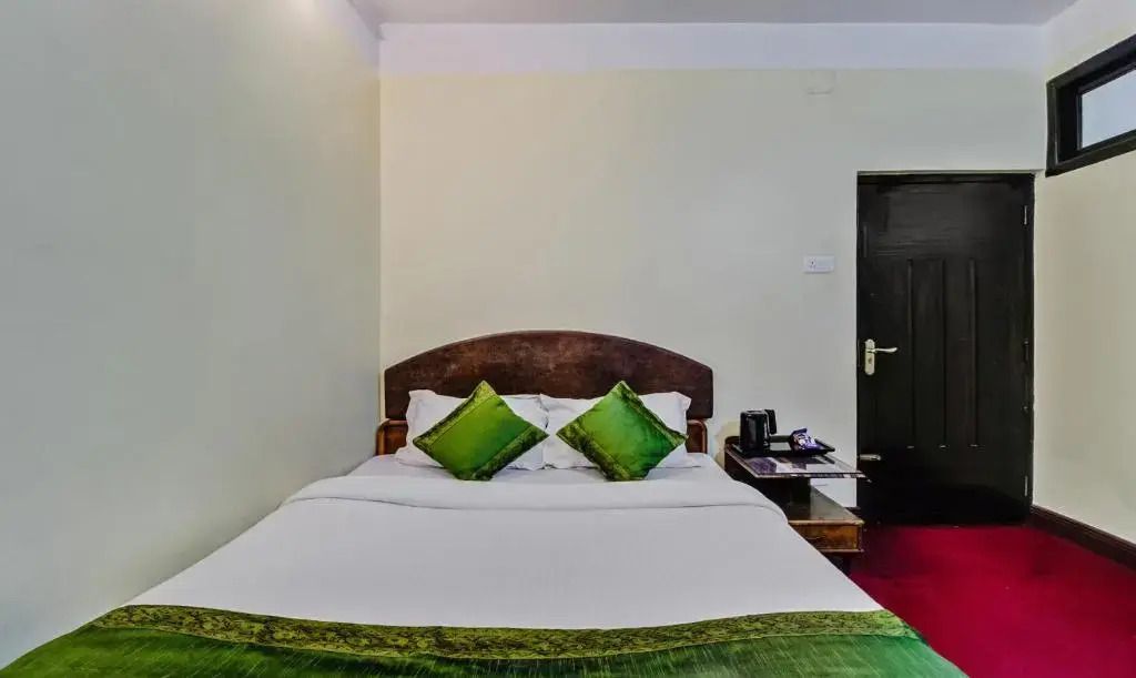 Dekeling Hotel