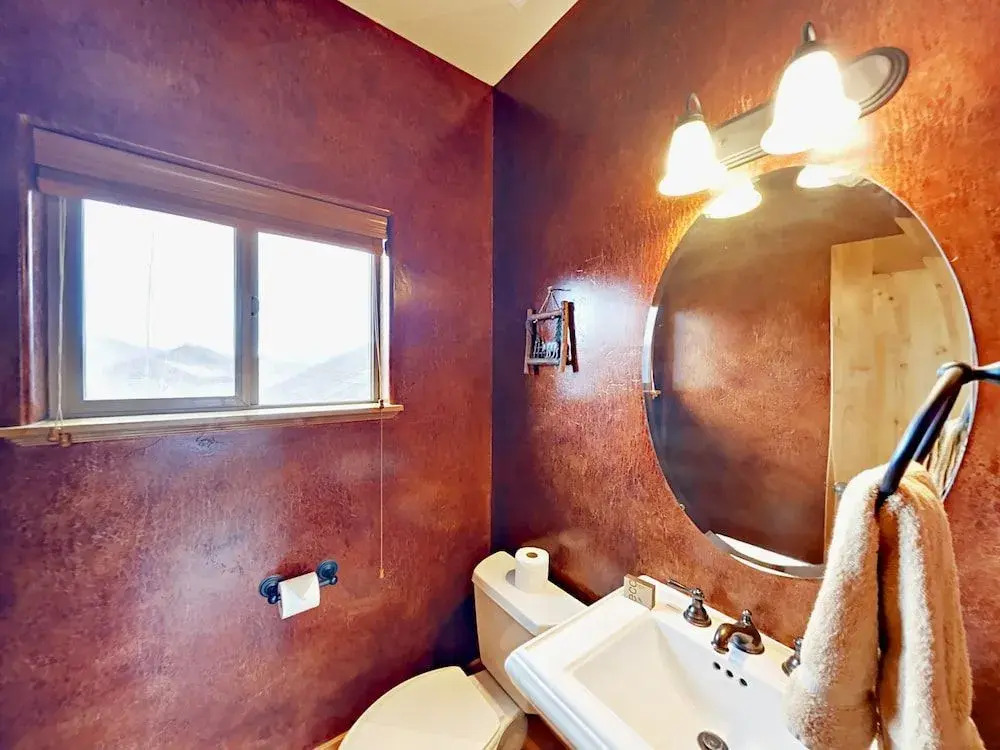 8437 Pointe Dr Home