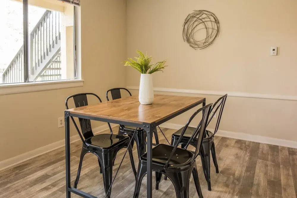 2 BR Apt in Windy Hill near beach by Frontdesk