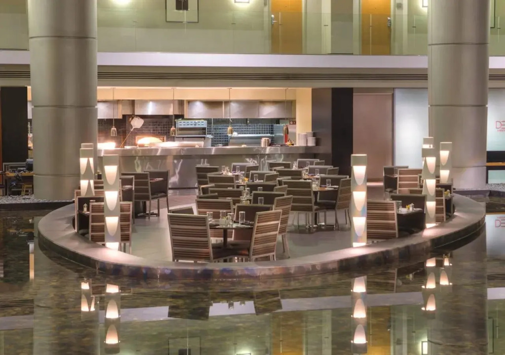 The Westin Detroit Metropolitan Airport