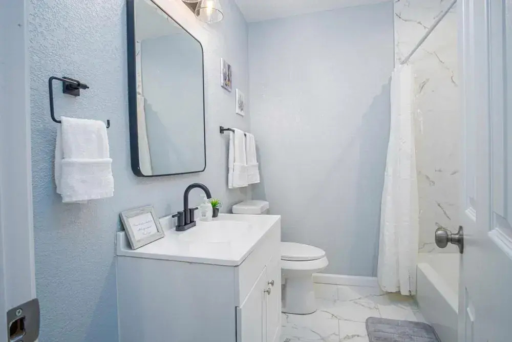 Charming 3br/1ba Close to Vibrant Downtown