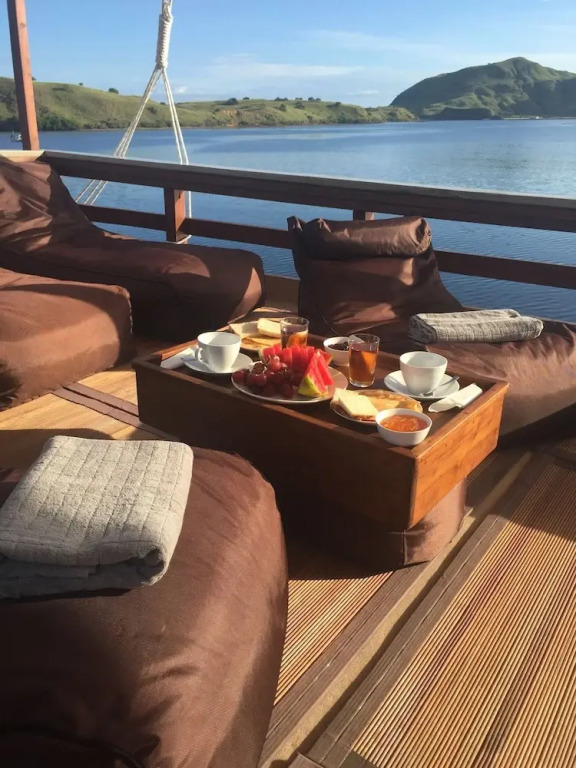 Nyaman Boat