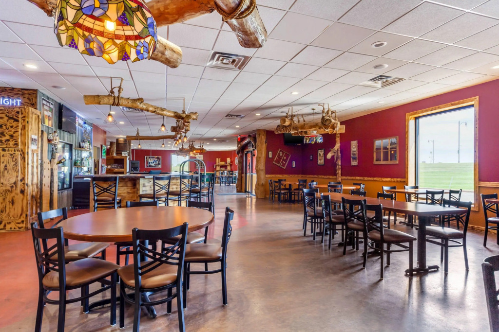 Econo Lodge Inn & Suites Brookings