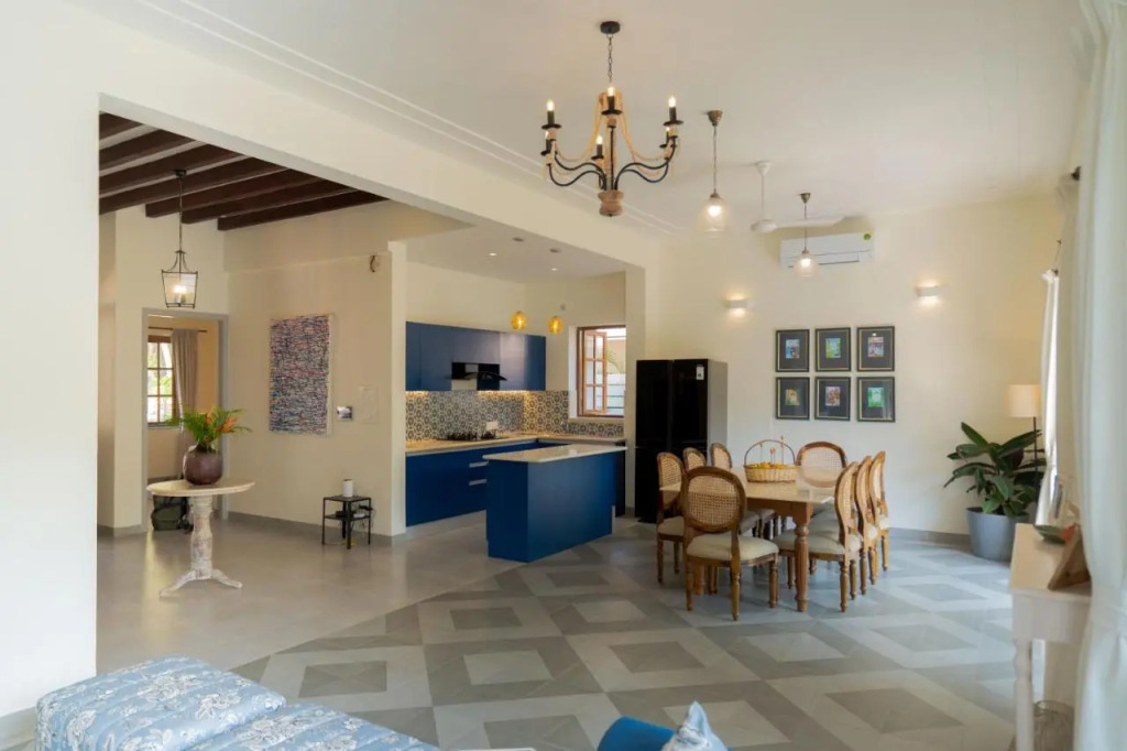 ELIVAAS 4 BHK with Pvt Pool & Terrace - Opalys