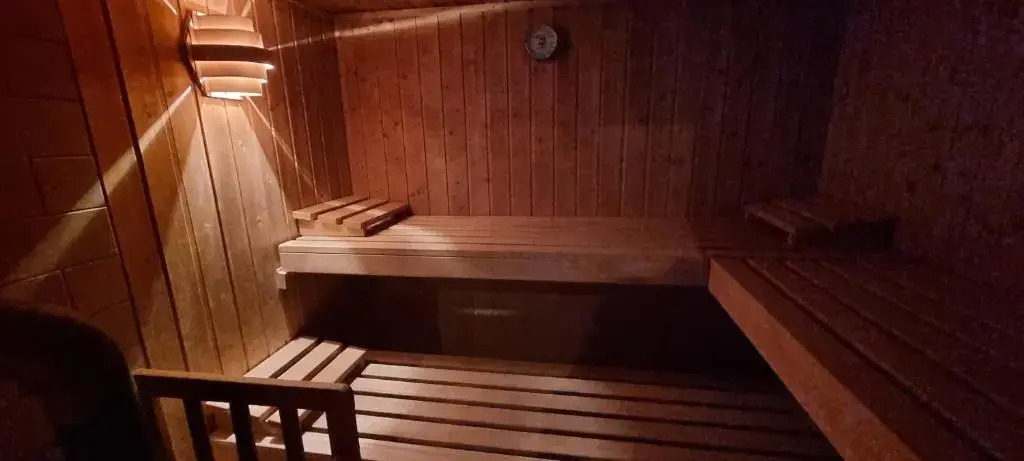 Ferienwohnung 4 Personen Alleinlage am Wald Nähe Skigebiet Hochzeiger