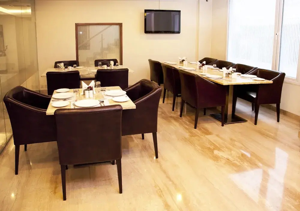 Alpina Hotels & Suites