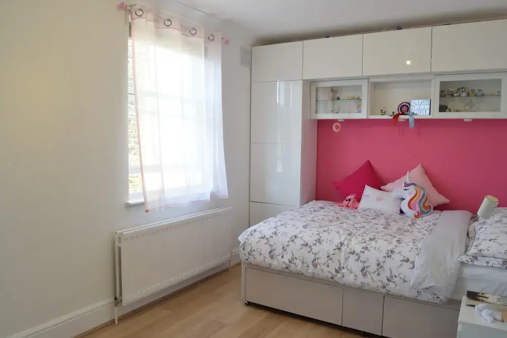 2 Bedroom House in Chelsea