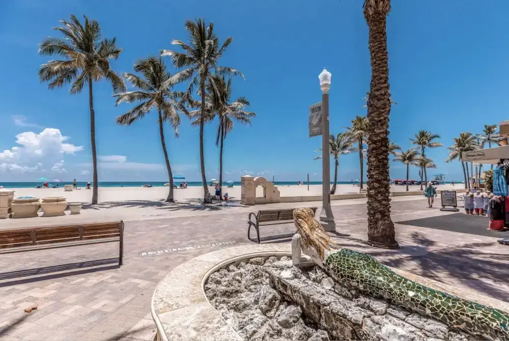 Palm Lined Oasis Walk To Beach