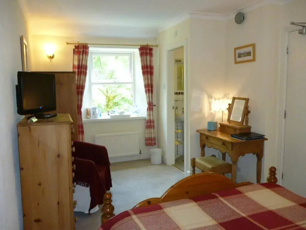 Riverside Bed  Breakfast
