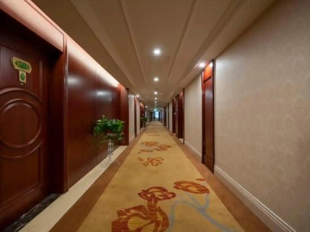 Vienna International Hotel (Changzhou Jintan South Ring 2nd Road Wuyue Plaza)