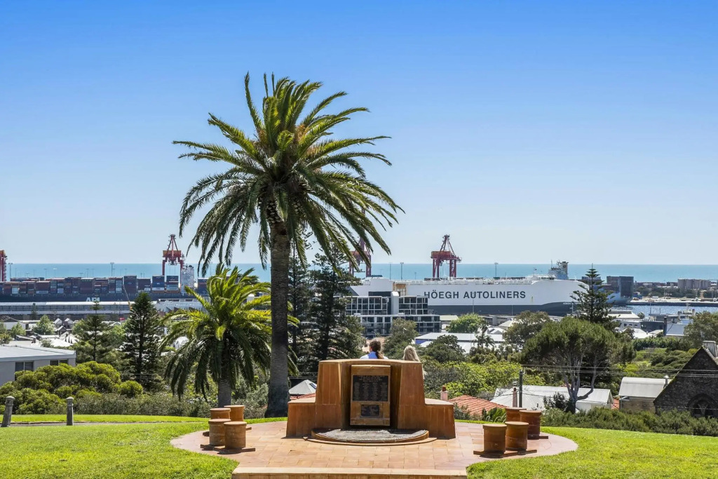 The Leonardo has 180 degree ocean views