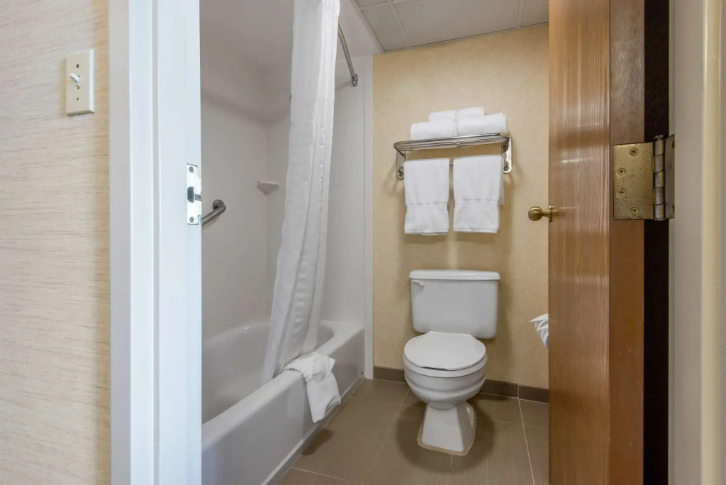 Quality Inn & Suites Mansfield