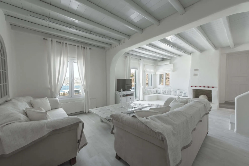 Luxury House with Private Pool 1A