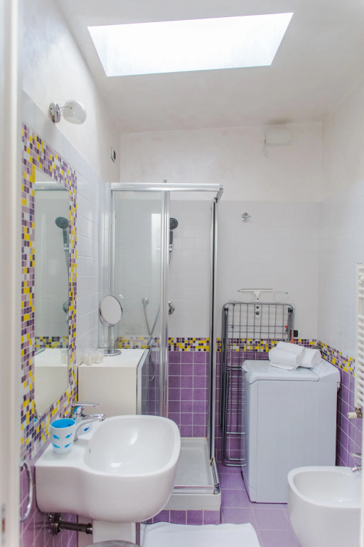 Shopping Deangeli Apartment - Hintown