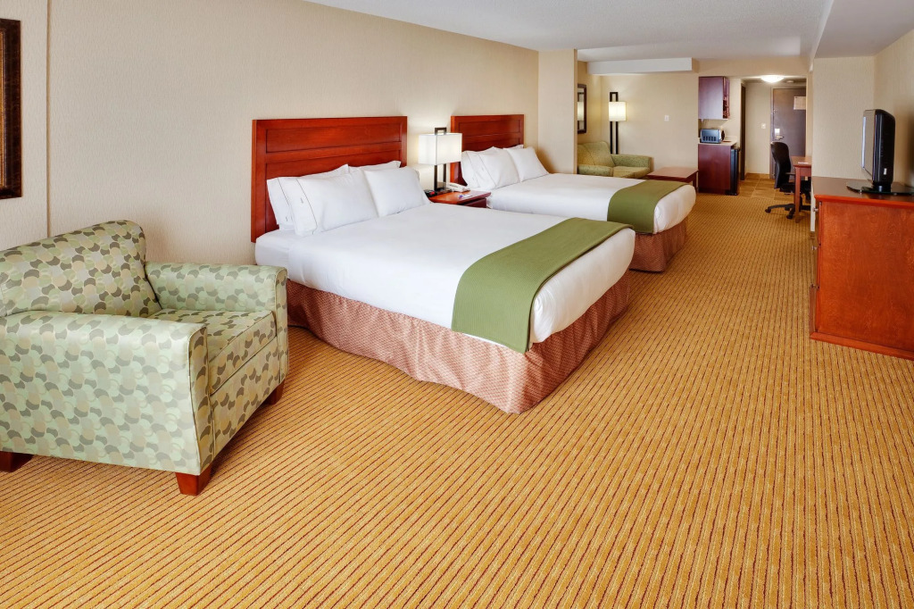 Holiday Inn Express Hotel & Suites Clarington - Bowmanville by IHG