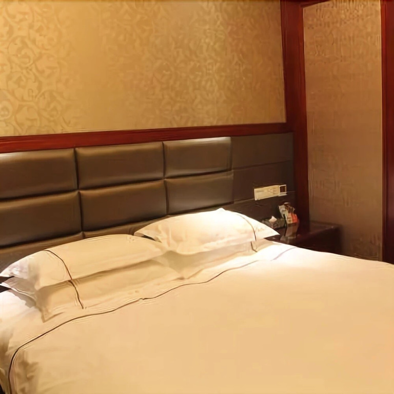 Yiwu Veines Hotel