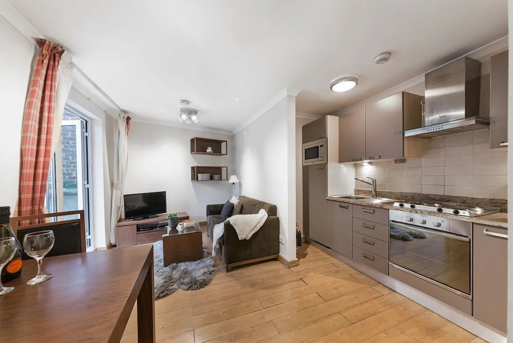 Lux London South Kensington